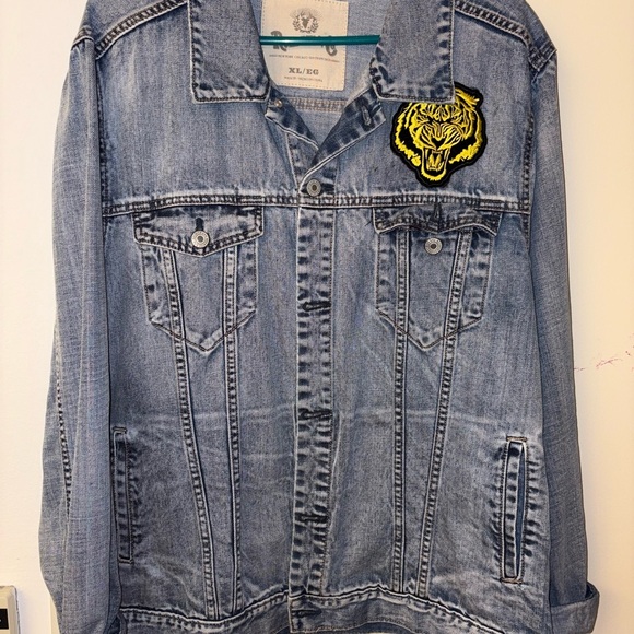 Roebuck & Co Denim Tiger Patch Jacket Size XL - Picture 1 of 3